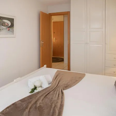 Reze 5 By Interhome *